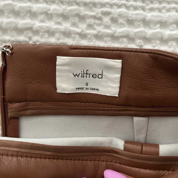 Wilfred vegan leather mini skirt - Picture 2 of 3